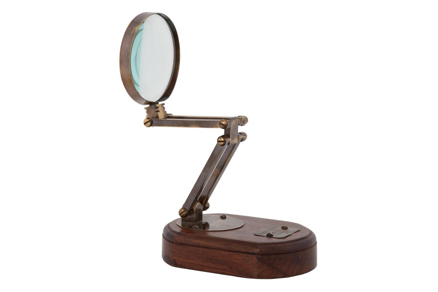 Flamant Derick, Magnifying Glass, On Foot New